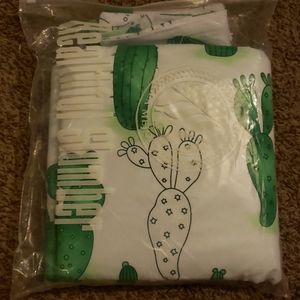 Never used cactus bedding